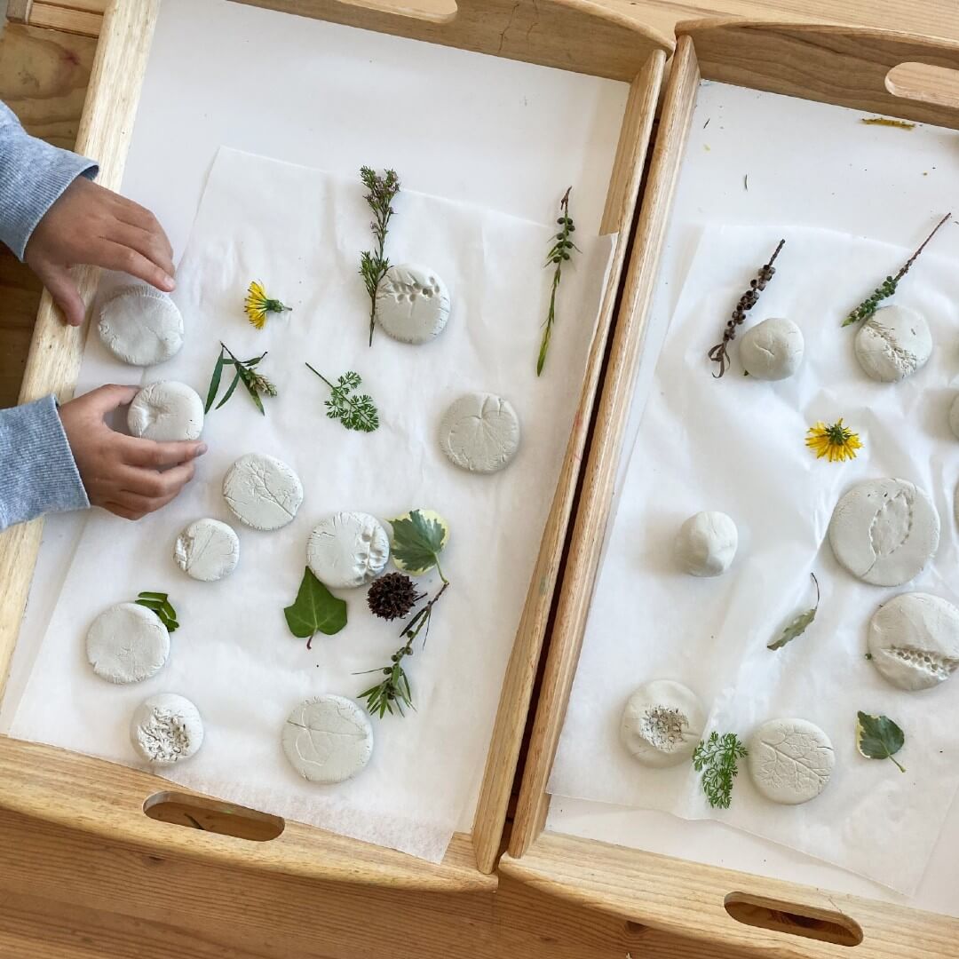 DAS Modelling Clay distributed by Wooden Playroom
