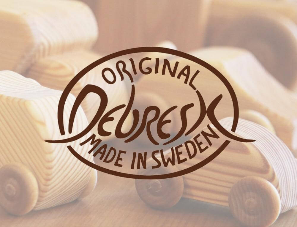 Debresk distributed in Australia by Wooden Playroom