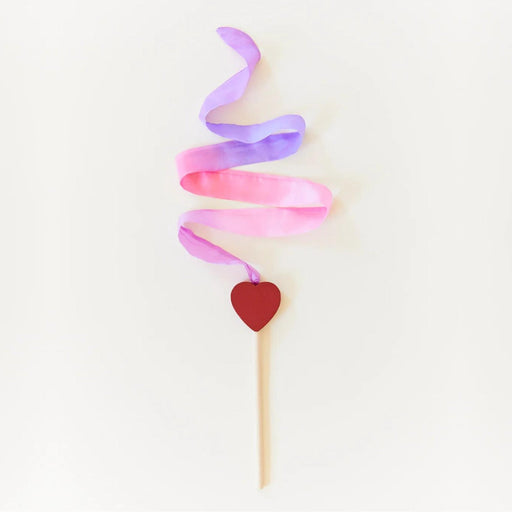 SS-0046 Sarah's Silks Streamer Small Heart Streamer