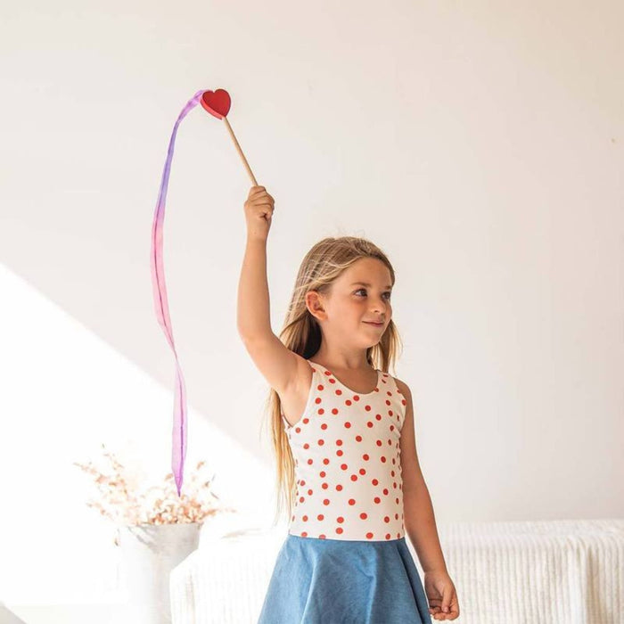 SS-0046 Sarah's Silks Streamer Small Heart Streamer